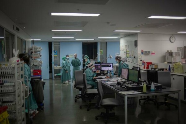 UGT y CSIF denuncian impagos de dietas y módulos de refuerzo al personal sanitario
