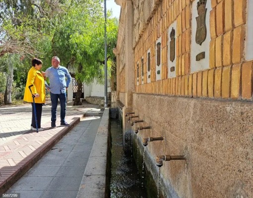 La Fuente de los 50 Caños de Segorbe recupera su caudal gracias a la instalación de un dispositivo
