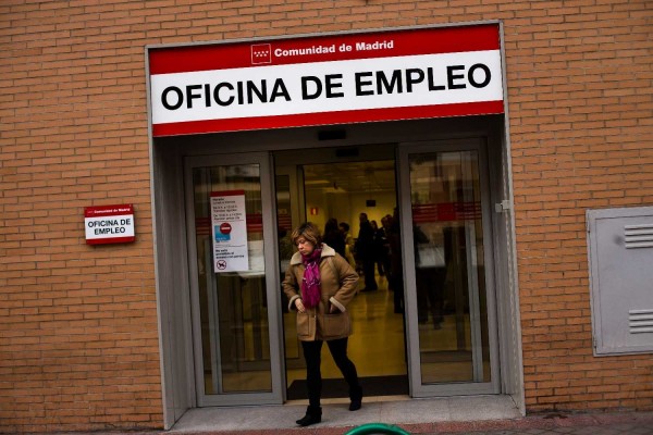 El paro baja en junio en 124.349 personas hasta su mínimo desde 2009