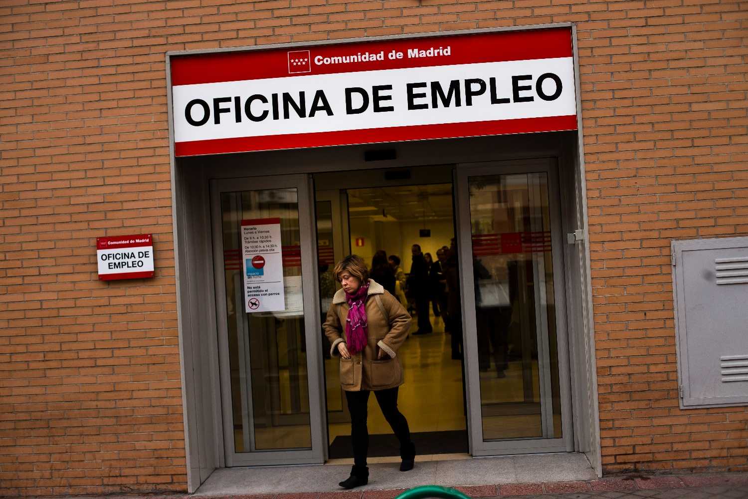 El paro baja en junio en 124.349 personas hasta su mínimo desde 2009