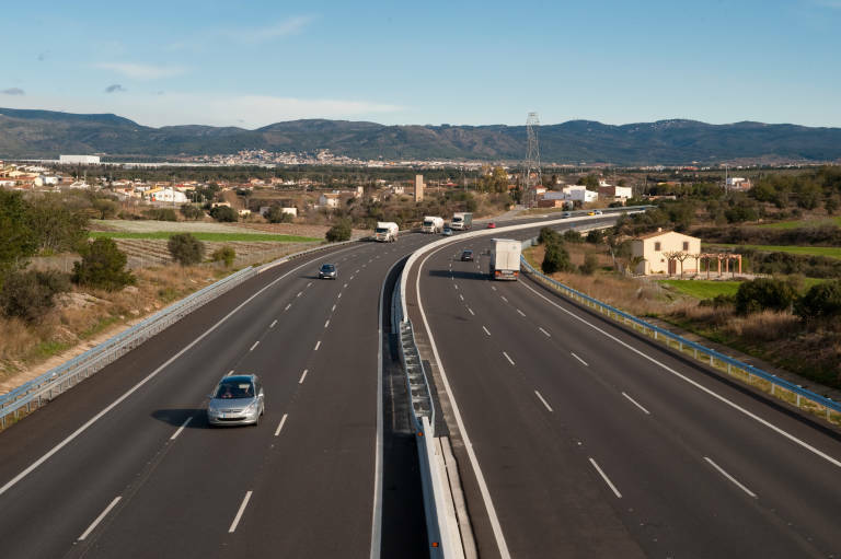 Transportes adjudica por 8,9 millones de euros un contrato de conservación de carreteras en Castellón