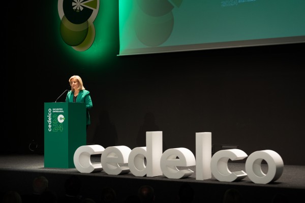 Báñez fija ante Cedelco las claves del futuro empresarial: generar confianza, retener talento e innovación