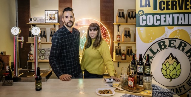 La cerveza contestana 'Alberri Holi' consigue el oro en el concurso internacional de Lyon
