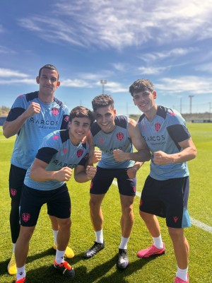 Bouldini y Carlos Álvarez trabajan con el equipo a 48 horas del duelo ante el Zaragoza
