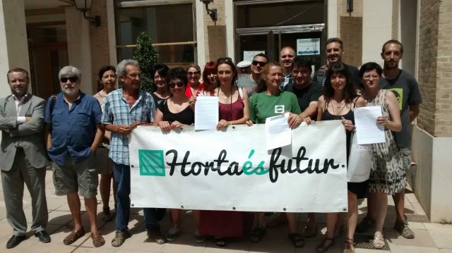 Más de 50.000 personas piden que se paralice el festival Marenostrum por el impacto sobre la huerta y la playa dels Peixets