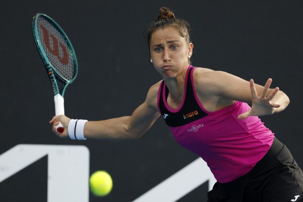 La castellonense Sara Sorribes saca su orgullo pero cae en tres sets en los octavos de final de Bogotá 