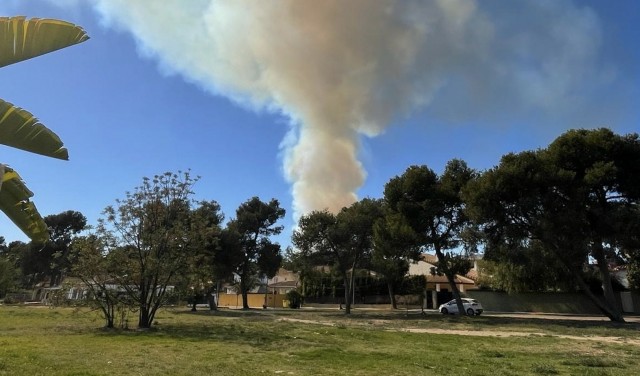 Estabilizado el incendio de Vilamarxant, que ha obligado a evacuar de un albergue a 80 personas