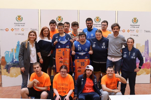 Vila-real promou la pràctica esportiva per a la salut i la inclusió amb l'equip EDI del Club de Bàsquet