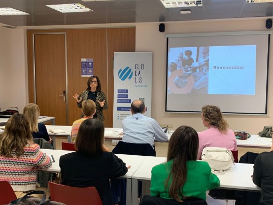 Globalis pone en marcha un ciclo de jornadas y talleres gratuitos para emprendedores