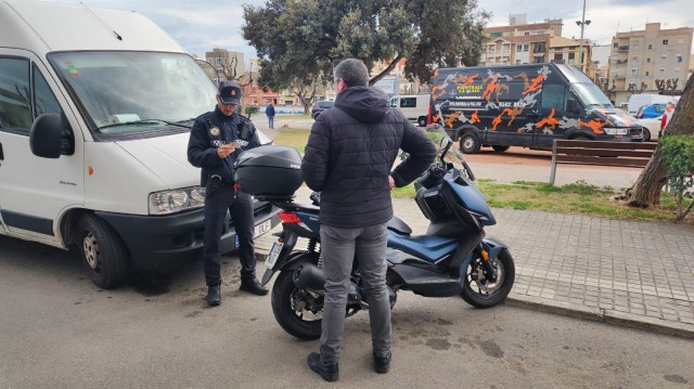 La Policía Local de Burriana inicia una campaña de controles de ruidos de vehículos