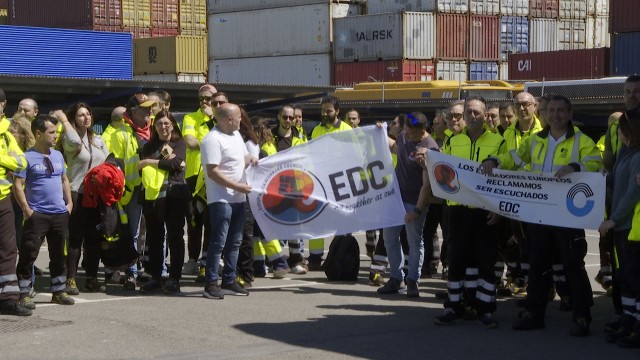 Estibadores del Puerto de València se suman a los paros europeos