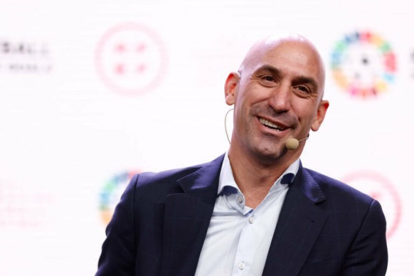 Rubiales niega haber recibido mordidas: 