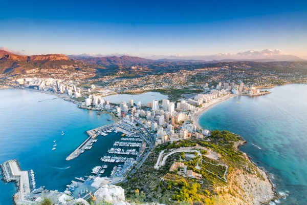 Calp aumenta su población empadronada hasta los 26.821 habitantes 