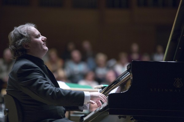  Josu De Solaun reivindica a Liszt en su nuevo disco