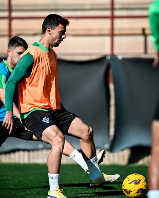 El Elche comienza a preparar la visita del Real Oviedo sin los titulares de la pasada jornada
