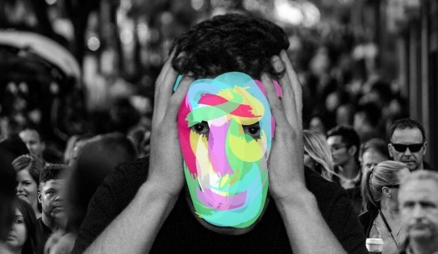 El cineasta lorquino Carlos Cara visibiliza los problemas de la juventud en un corto que rodará en Madrid y Murcia