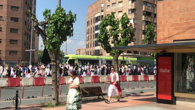 Esto es lo que tienes que saber para llegar al centro de Murcia este Bando: buses, tranvía y disuasorios gratuitos 