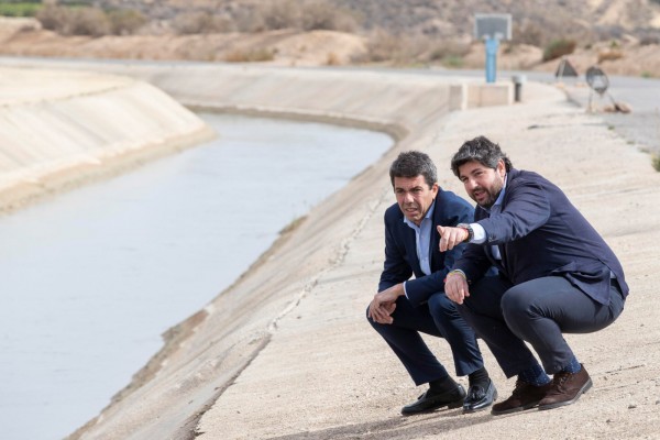 Miras celebra los 45 años del Trasvase y vuelve a pedir 