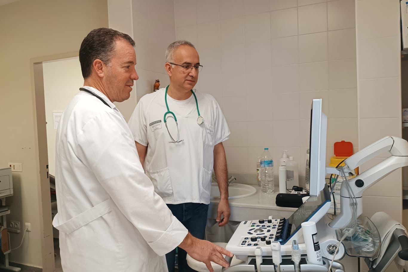 El Hospital de Vinaròs incorpora a dos especialistas en Cardiología mediante el decreto de equidad