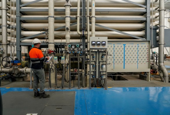 Una experta señala que el coste del agua desalada es 