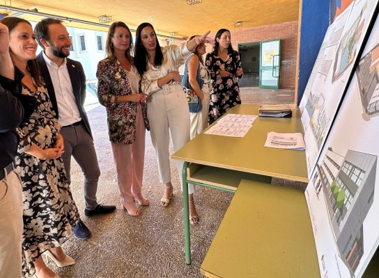 Castelló invierte 95.000 euros en reformar 10 aseos del CEIP Illes Columbretes