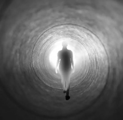 Así son las experiencias cercanas a la muerte: entre el más allá y nuestro mundo


