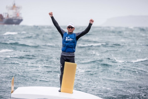 Iker Múgica y Amalia Coll se proclaman campeones de España de Optimist en Alicante
