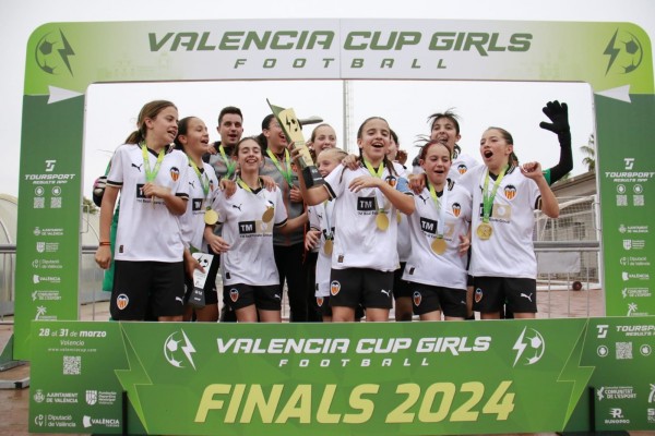 El Valencia CF, campeón absoluto de la IV Valencia Cup Girls 