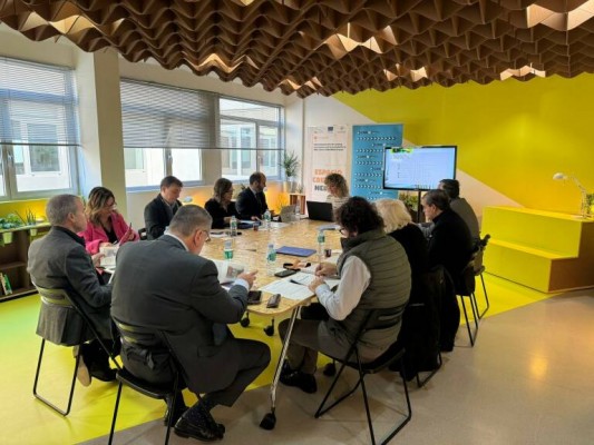 La CARM conecta a emprendedores  con proveedores tecnológicos del sector de la defensa y la seguridad