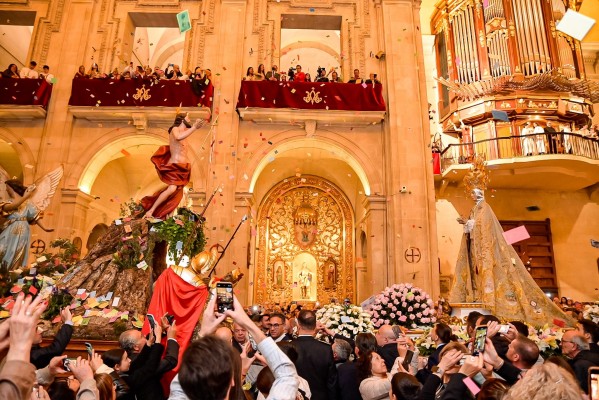 Elche suspende La Procesión de las Aleluyas y traslada el encuentro a la Basílica de Santa María