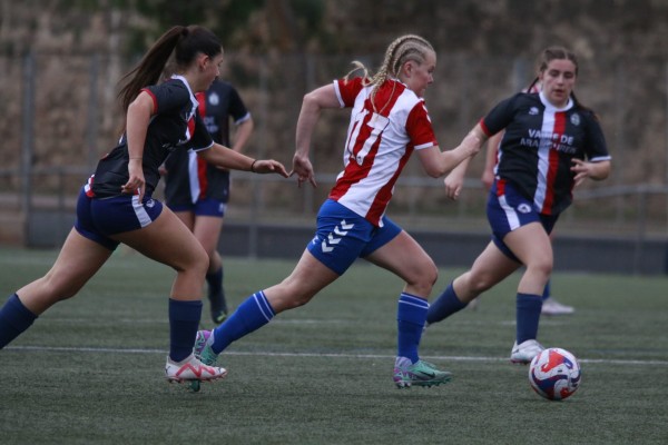 Mislata-Venus, en G19, y Lyndamer-Marítim, en G16, finales de la IV Valencia Cup Girls 