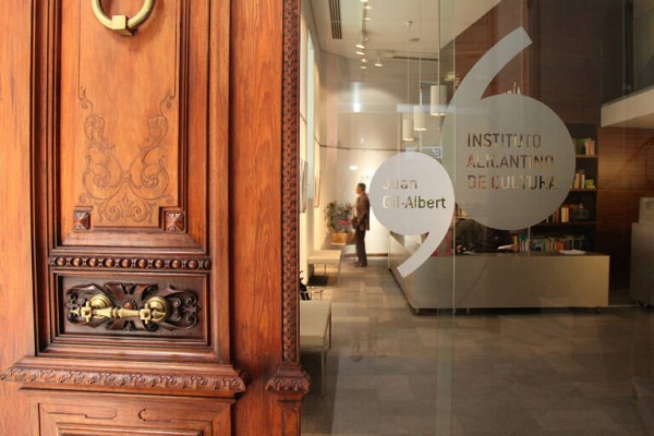 El Instituto Gil-Albert conmemora el 120 aniversario del autor con una lectura de su obra en Alicante y Alcoy 