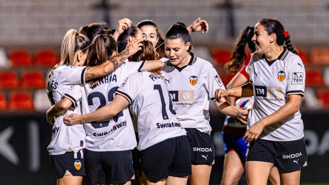 El Valencia visita al Atlético con ánimos renovados