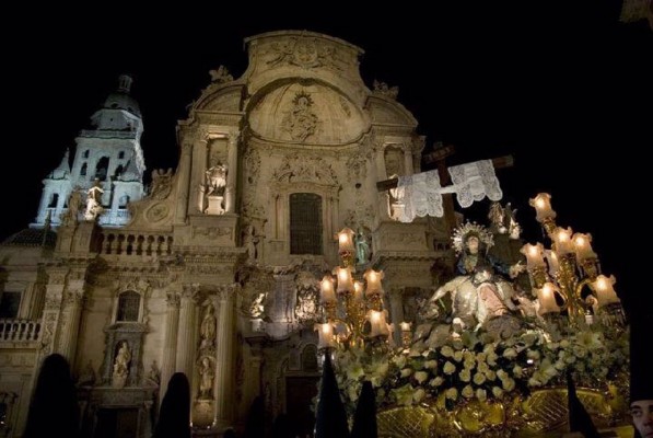 Estos son los horarios y recorridos de las procesiones de Murcia para este Viernes Santo