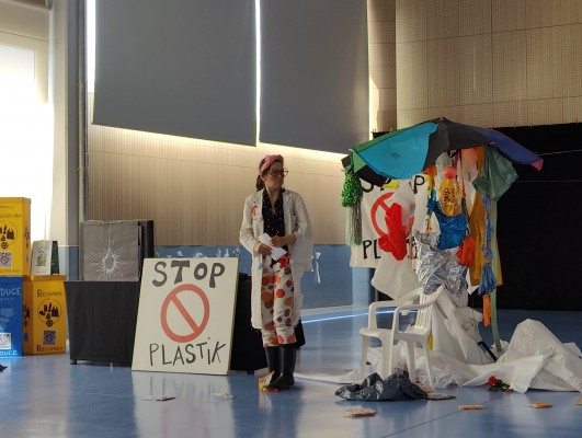 Peñíscola conciencia en una campaña en hábitos sostenibles en los centros educativos