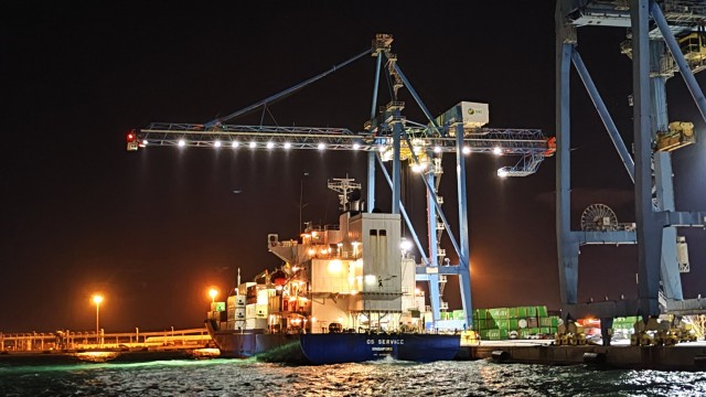 El Puerto exhibe la ventaja de su ubicación para el tráfico de mercancías ante temporales