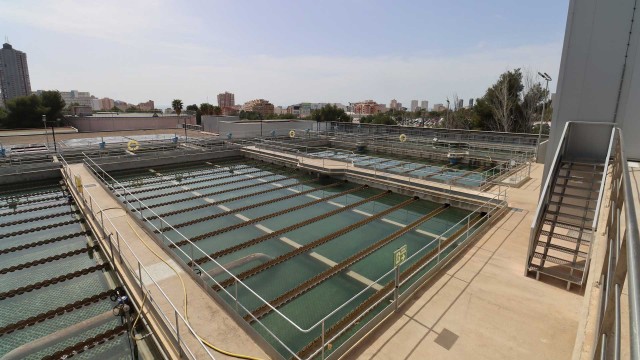 Benidorm contrata equipos de monitorización de la calidad del agua para protocolos de seguridad