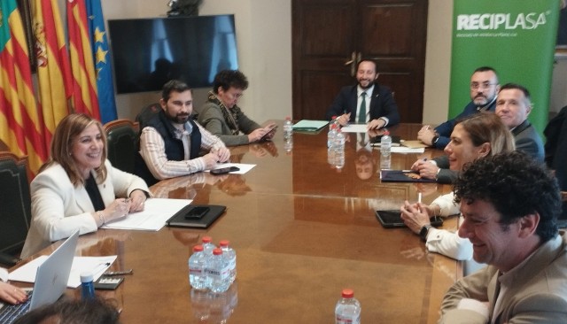 Reciplasa aumenta un 20 % el coste de sus servicios por la nueva normativa ambiental