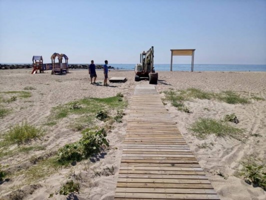 PortCastelló aportará cerca de 7.000 m3 de arena a la playa de Almassora para este verano