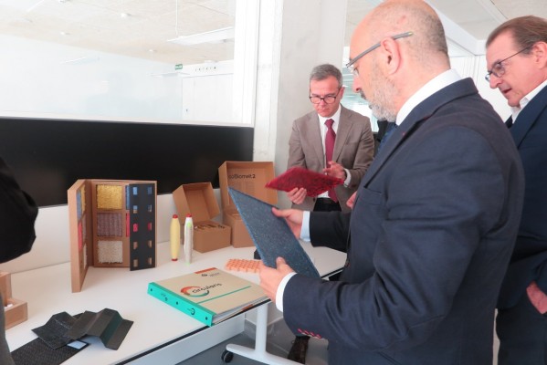 El Consell apoya con 270.000 euros a Aitex en el desarrollo de procesos sostenibles para textil