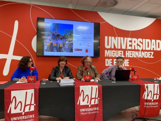 Una encuesta de AVL revela un nivel bajo de valenciano en el Baix Vinalopó y menor uso