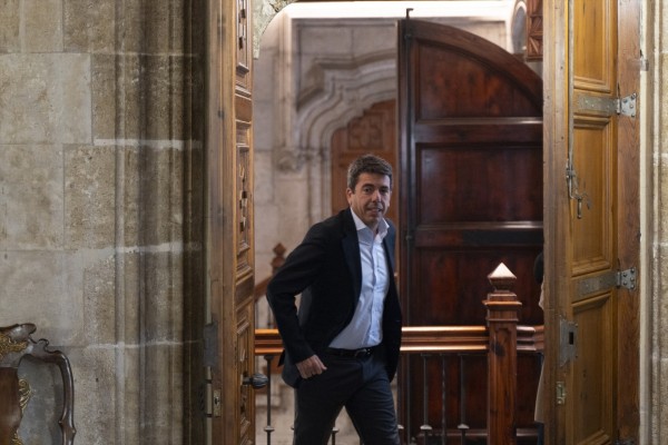Mazón i l’anestèsia civil