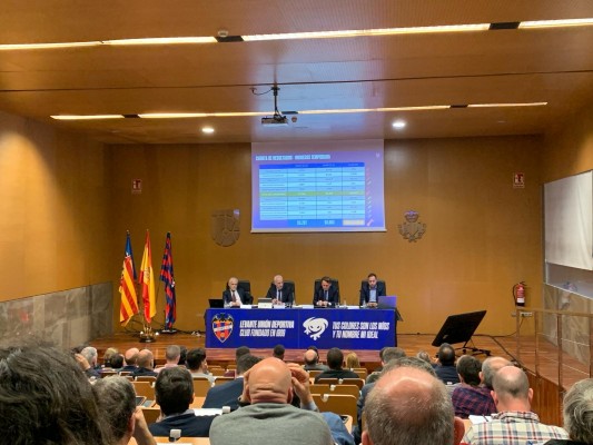 Pablo Sánchez: “El Levante tiene futuro porque alguien se está jugando su patrimonio personal”
