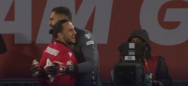 Kochorashvili marca en la tanda y contribuye a la clasificación de Georgia para la Eurocopa