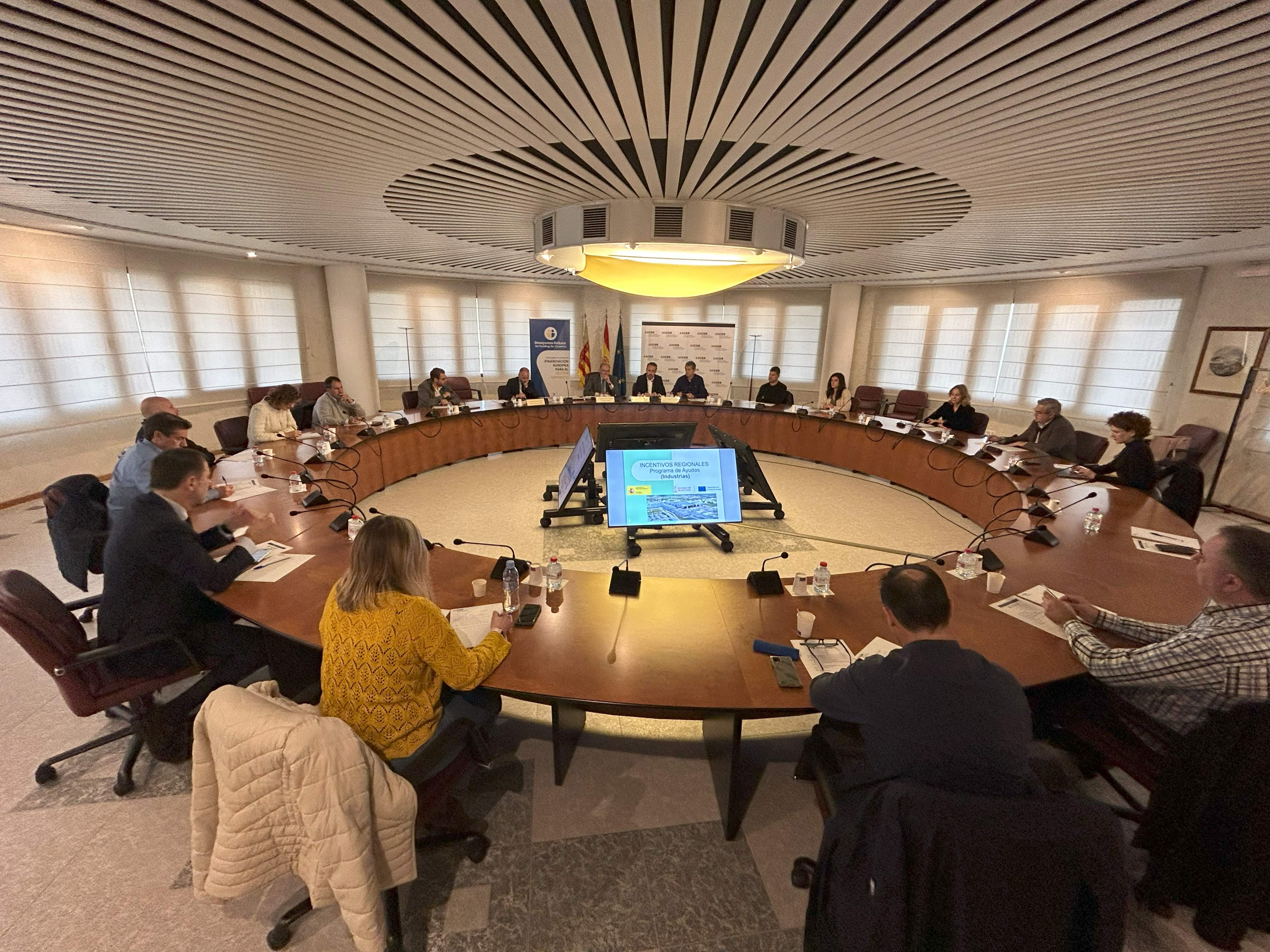 Ascer analiza los incentivos regionales como base para la financiación del sector cerámico