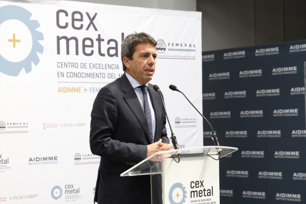 Mazón avanza que el plan de simplificación administrativa será una realidad este mes de abril