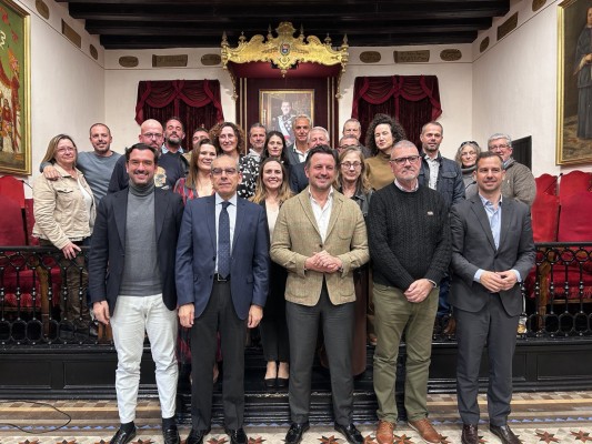 Los veinte nuevos funcionarios de la estabilización de Elche toman posesión