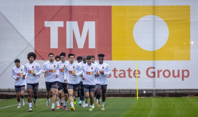 El Valencia se entrena tras un fin de semana libre y a la espera de los internacionales
