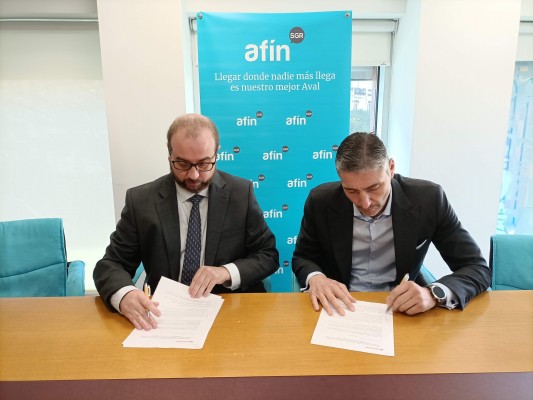 Banco Santander y Afín SGR amplían su línea de financiación hasta los 20 millones de euros