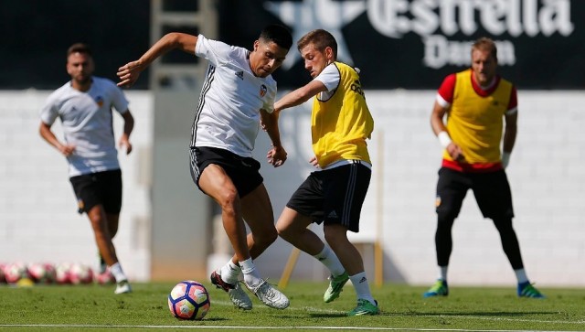 El Valencia CF no tiene ofertas por Enzo de China 
